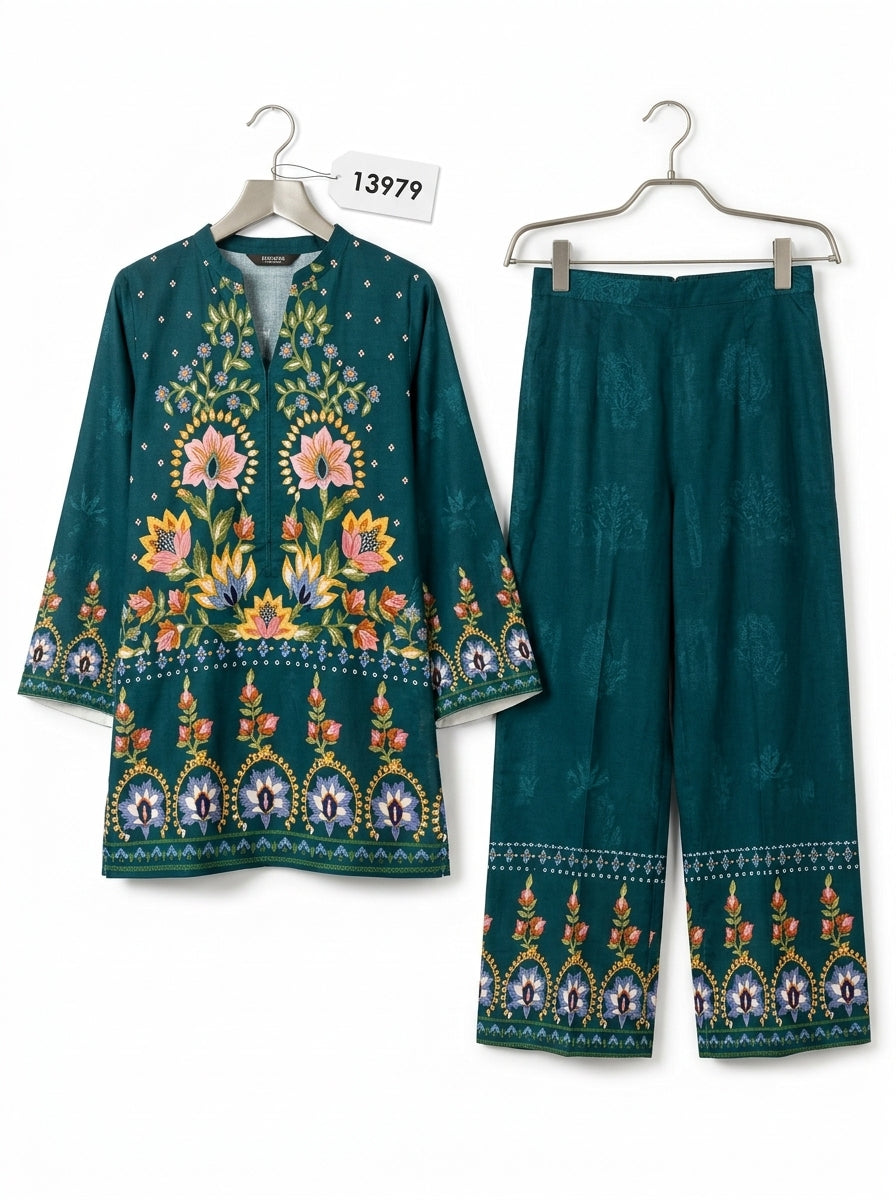 2-Piece Printed Suit